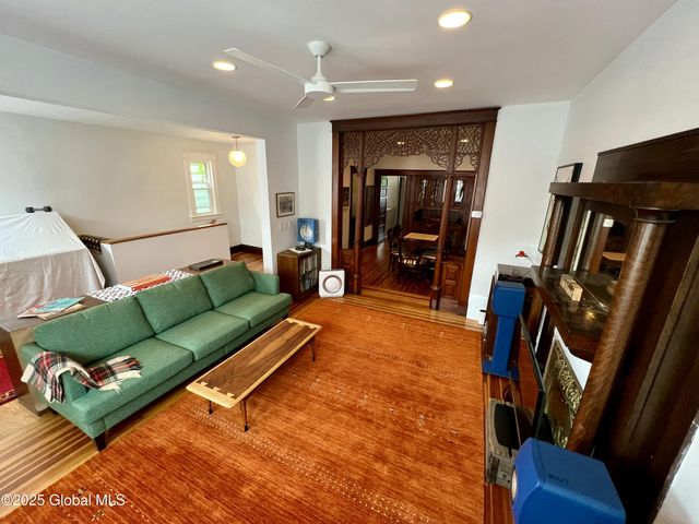 329 4th Street, Troy, NY 12180