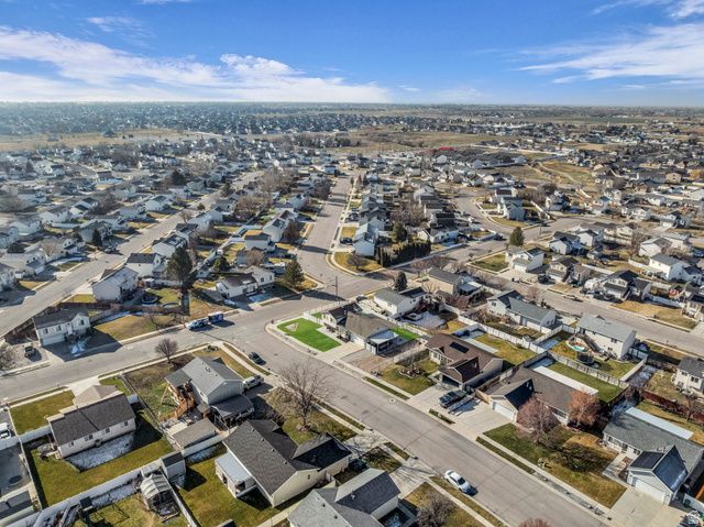 5397 S 4150 W, Roy, UT 84067