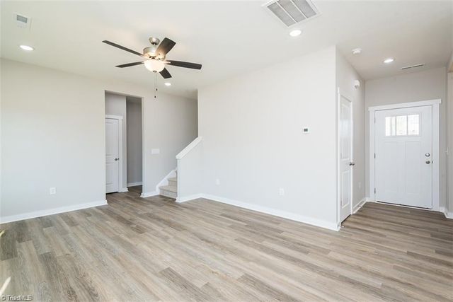 415 E Lee Avenue, Yadkinville, NC 27055