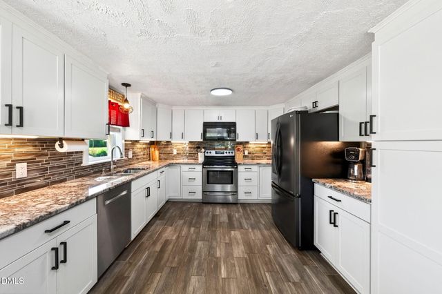 334 Perry Curtis Road, Zebulon, NC 27597