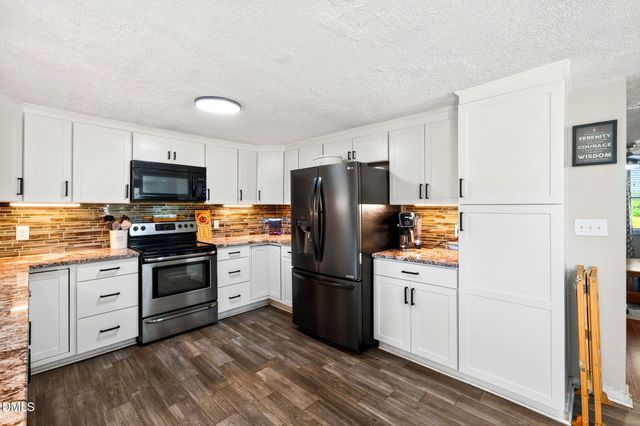 334 Perry Curtis Road, Zebulon, NC 27597