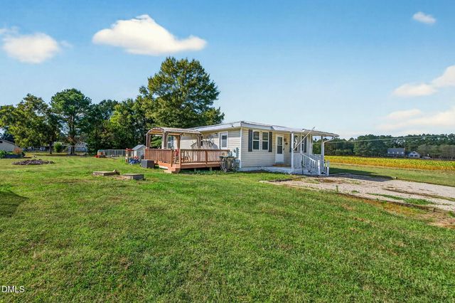334 Perry Curtis Road, Zebulon, NC 27597