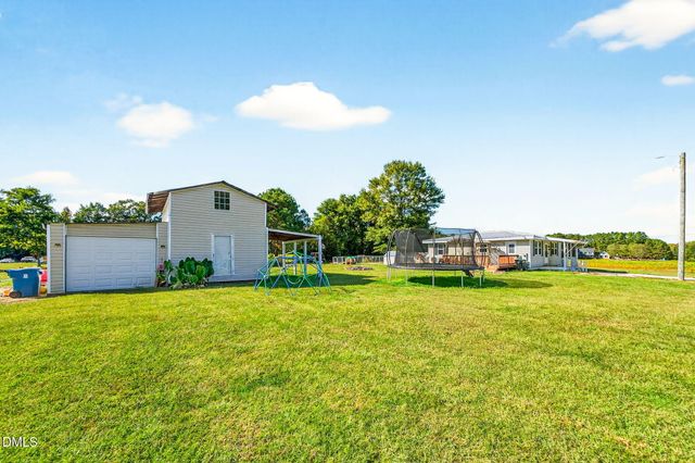 334 Perry Curtis Road, Zebulon, NC 27597