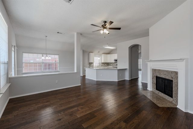 9492 Sean Drive, Frisco, TX 75035