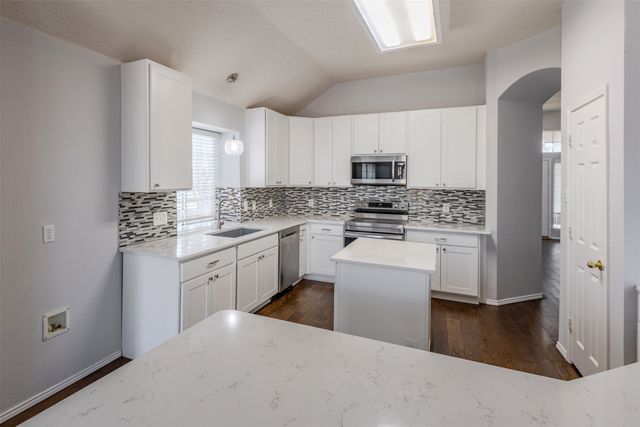 9492 Sean Drive, Frisco, TX 75035