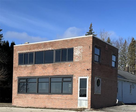 6066 River Road, East China, MI 48054