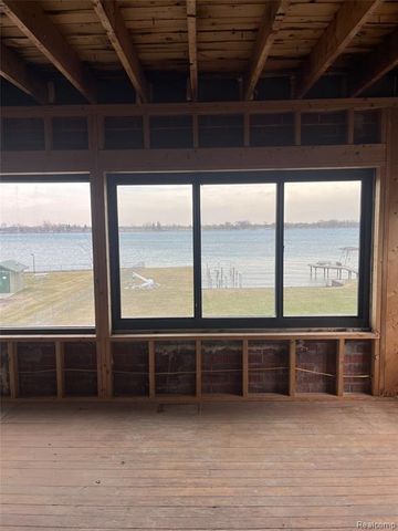 6066 River Road, East China, MI 48054