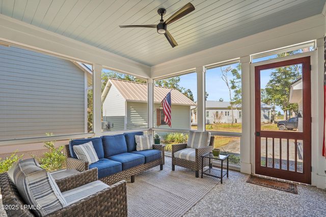 6 Harborview Circle, Beaufort, SC 29907