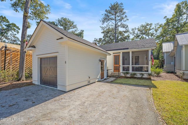 6 Harborview Circle, Beaufort, SC 29907