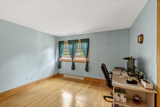 121 Twin Fawn Dr, Hanover, MA 02339