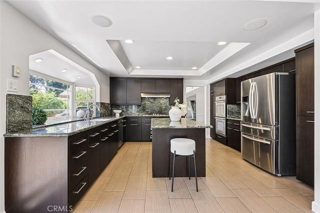 17002 Dearborn, Northridge, CA 91325