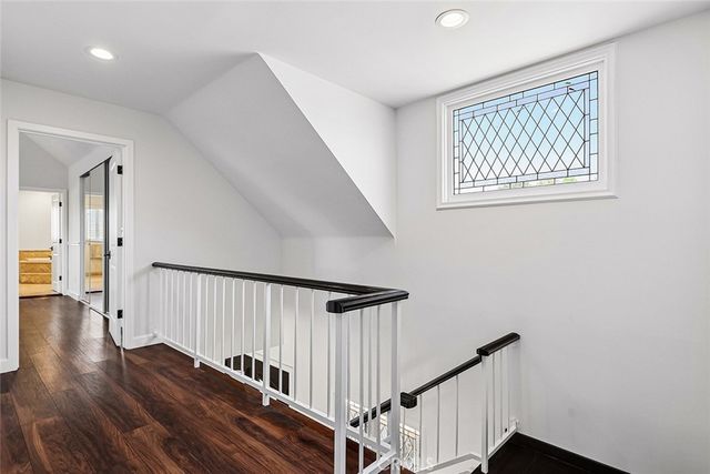 17002 Dearborn, Northridge, CA 91325