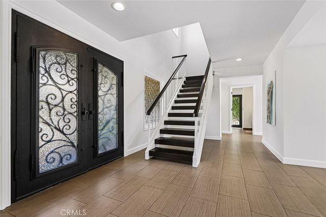 17002 Dearborn, Northridge, CA 91325