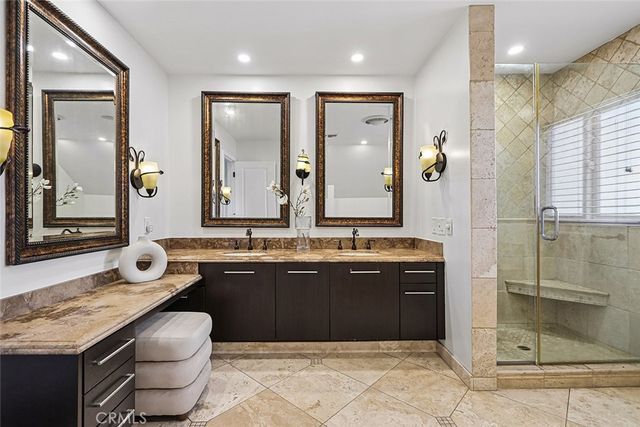 17002 Dearborn, Northridge, CA 91325
