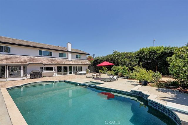 17002 Dearborn, Northridge, CA 91325
