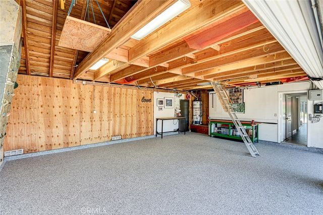 17002 Dearborn, Northridge, CA 91325