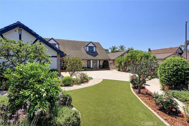 17002 Dearborn, Northridge, CA 91325