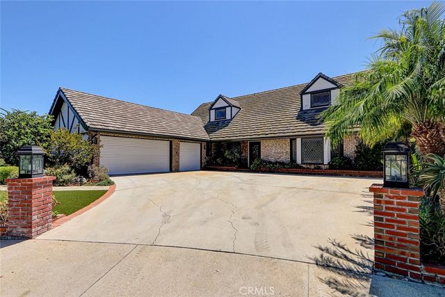 17002 Dearborn, Northridge, CA 91325