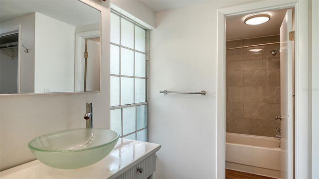 2510 BISPHAM ROAD, Sarasota, FL 34231