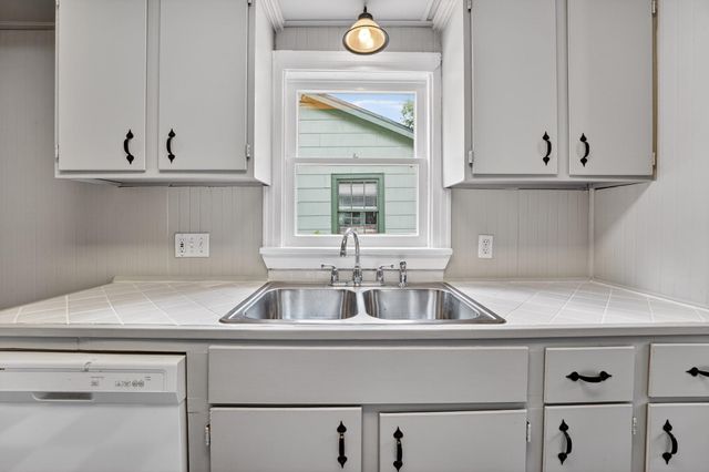 4907 Duval ST, Austin, TX 78751