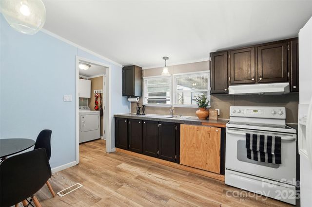 2338 Whelchel Road, Mooresboro, NC 28114