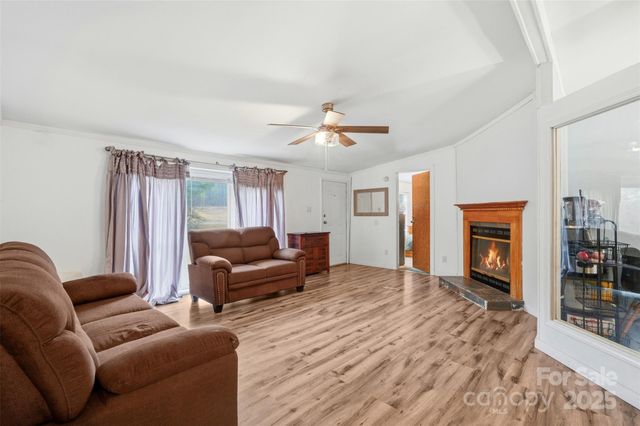 2338 Whelchel Road, Mooresboro, NC 28114