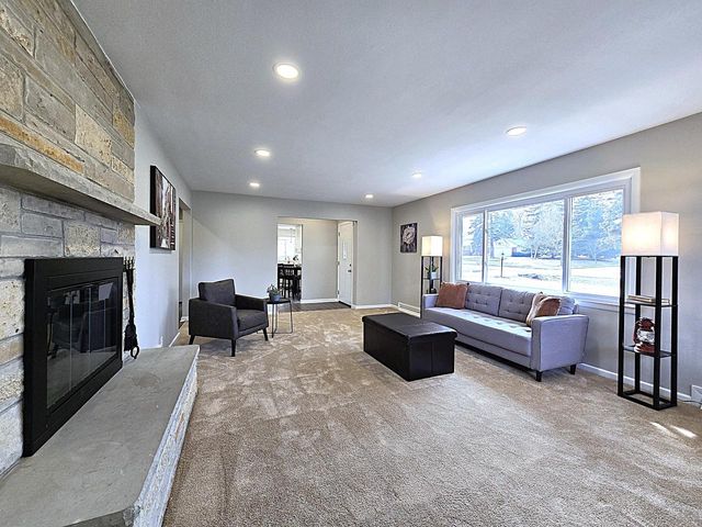 4760 N 159th STREET, Brookfield, WI 53005