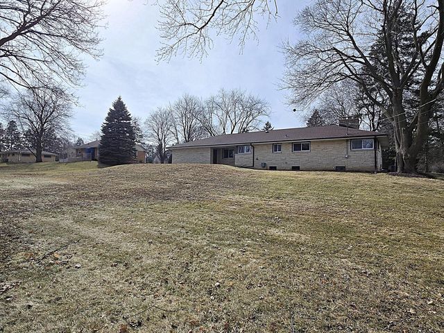 4760 N 159th STREET, Brookfield, WI 53005