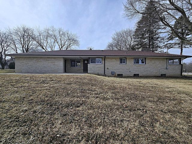 4760 N 159th STREET, Brookfield, WI 53005