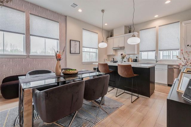2802 Grand Fountains Drive A, Houston, TX 77054