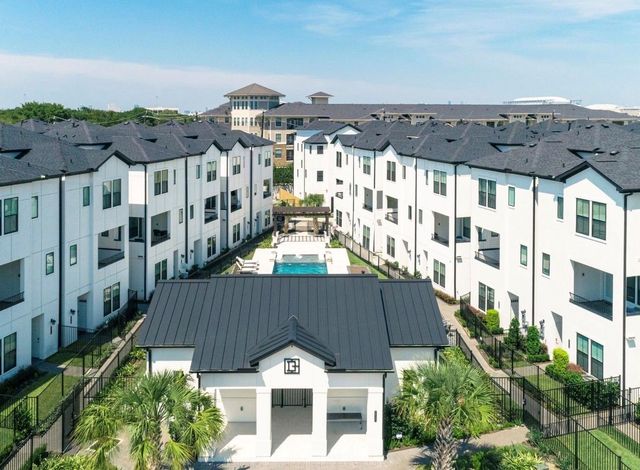 2802 Grand Fountains Drive A, Houston, TX 77054