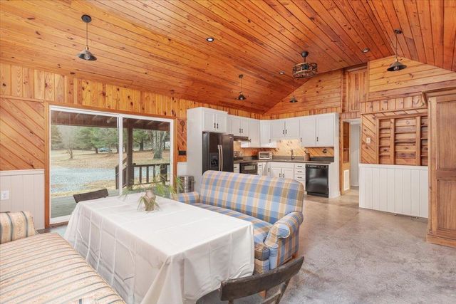 612 PAINE RUN RD, Grottoes, VA 24441