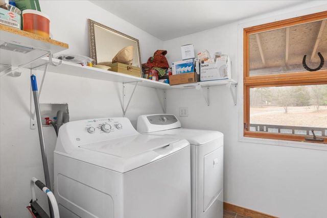 612 PAINE RUN RD, Grottoes, VA 24441