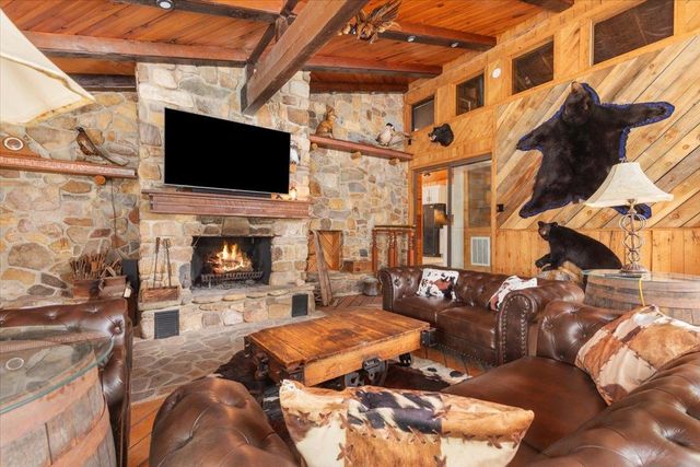 612 PAINE RUN RD, Grottoes, VA 24441