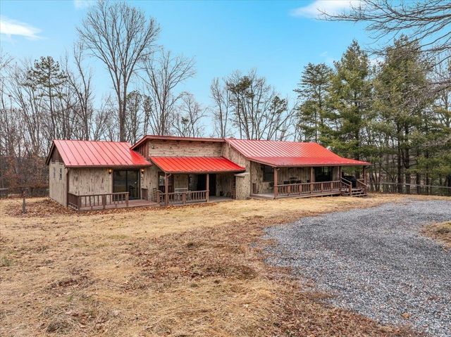 612 PAINE RUN RD, Grottoes, VA 24441