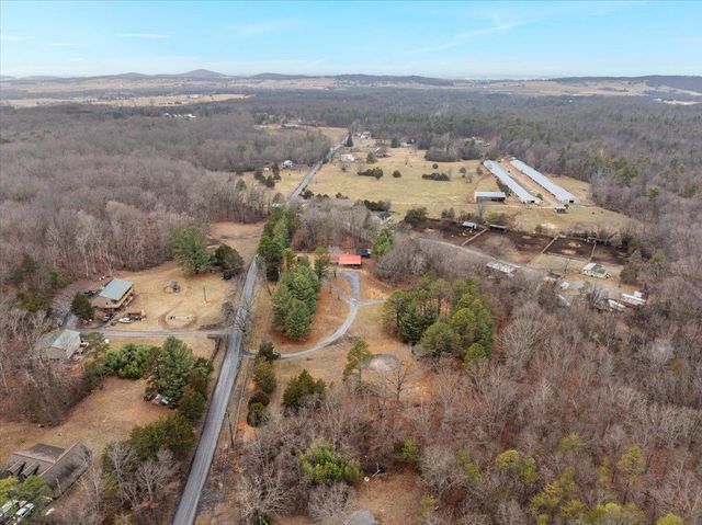 612 PAINE RUN RD, Grottoes, VA 24441