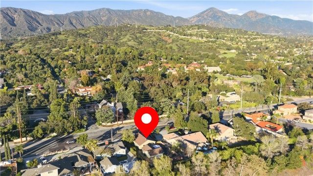 1298 W Baseline, Claremont, CA 91711