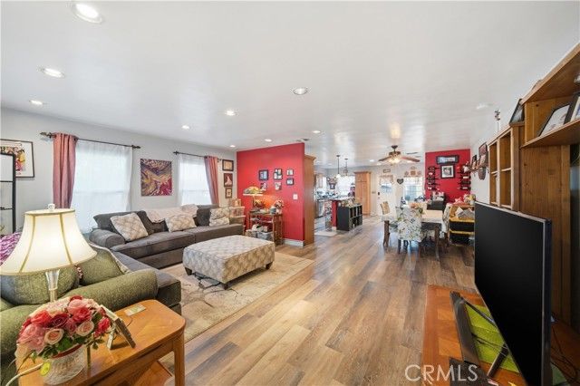 1298 W Baseline, Claremont, CA 91711