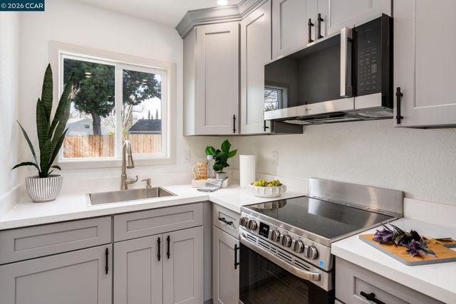 2653 Garden Ave, Concord, CA 94520