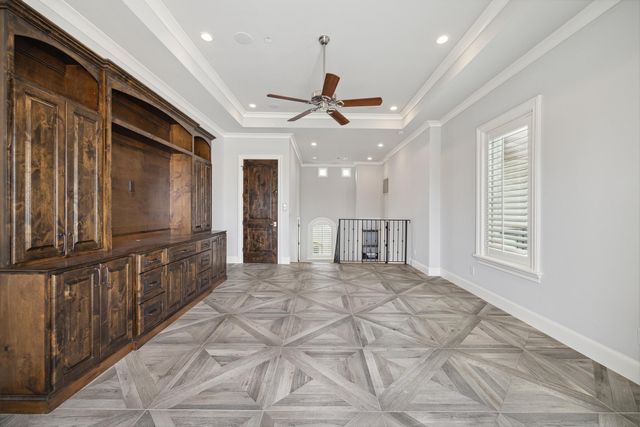 114 Calle Catalina Place, Houston, TX 77007