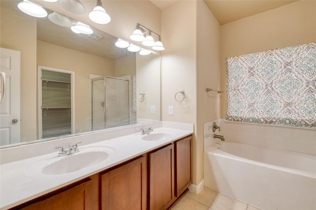 194 Cold Springs SPG, Buda, TX 78610