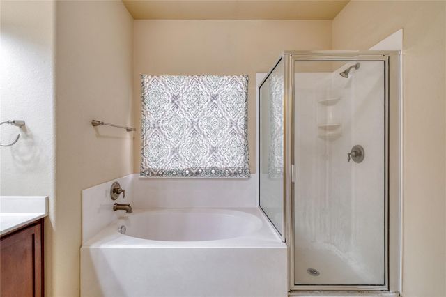 194 Cold Springs SPG, Buda, TX 78610