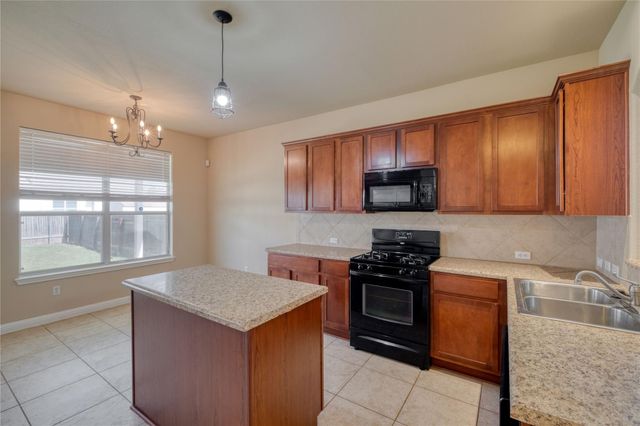 194 Cold Springs SPG, Buda, TX 78610