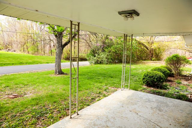5453 S Holiday Drive, Crawfordsville, IN 47933