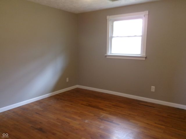 5453 S Holiday Drive, Crawfordsville, IN 47933