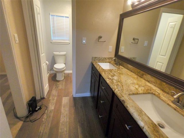 8343 Waynemer Way, Houston, TX 77040