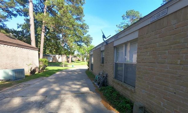 8343 Waynemer Way, Houston, TX 77040