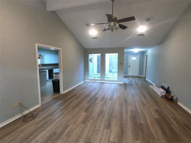 8343 Waynemer Way, Houston, TX 77040