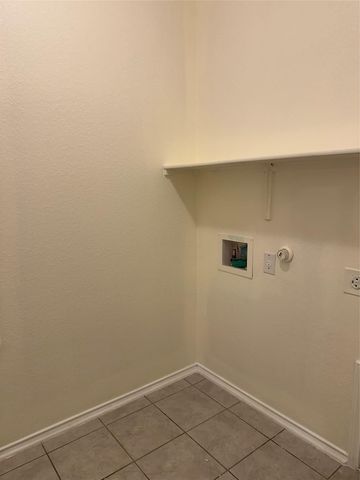 13904 Lyndon B Johnson ST, Manor, TX 78653