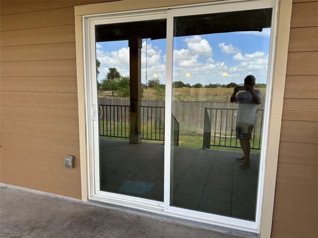 13904 Lyndon B Johnson ST, Manor, TX 78653
